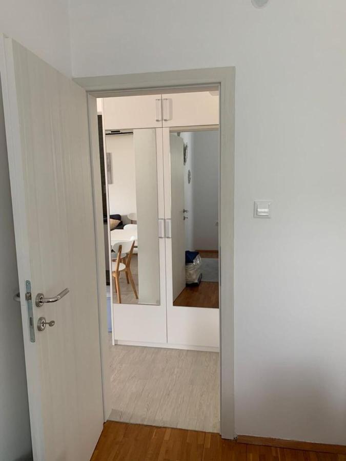 Tara'S Apartman 수페타르 외부 사진